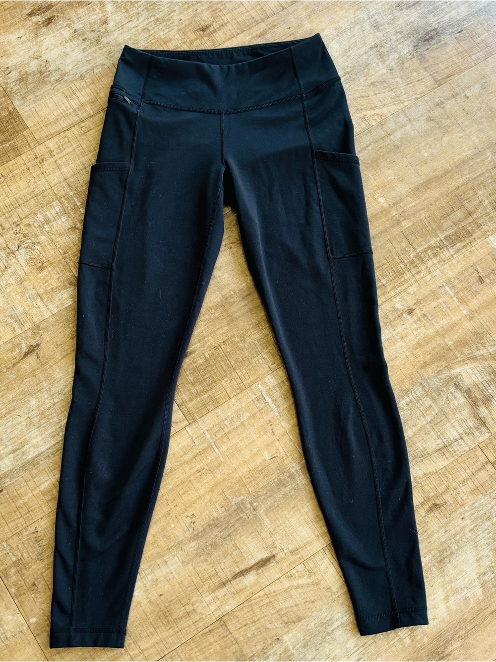 NWOT Patagonia women's pack out tights in black size small